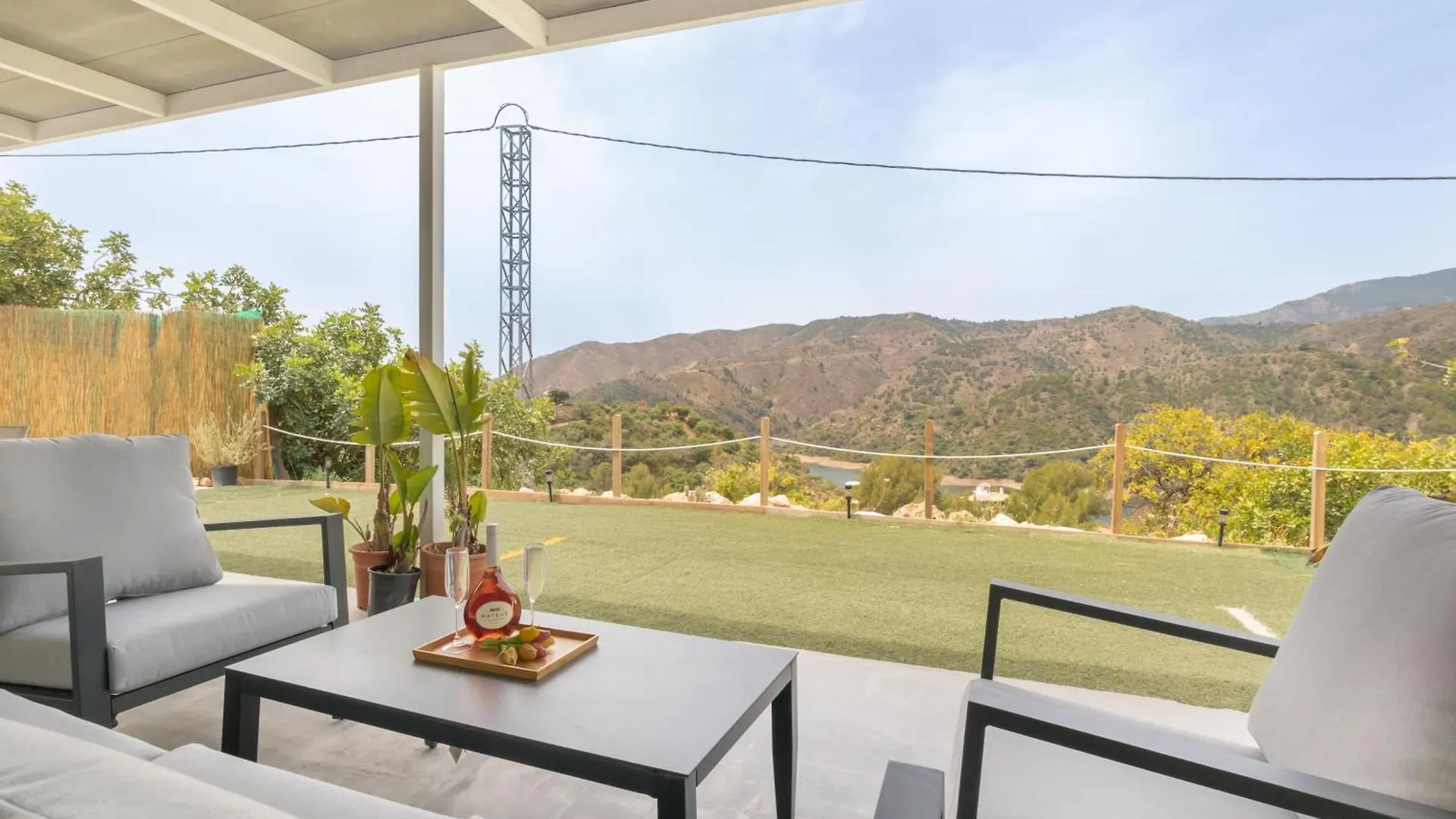 Casas Oasis Marbella - Private Swimming Pool Villa Istan Holiday home